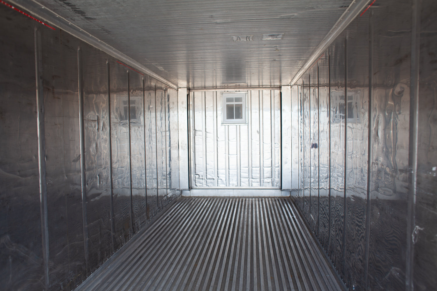 20' Standard Wine Cooler Container — IMG 8331