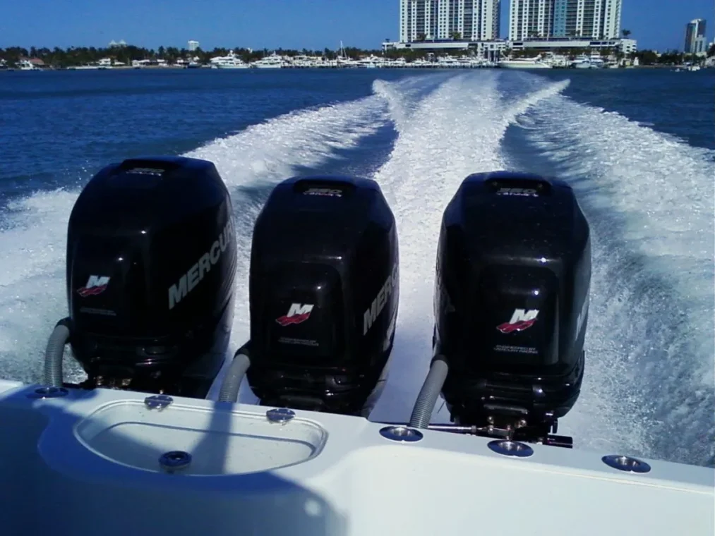 How to Select the Best Outboard Motor for Your Boat